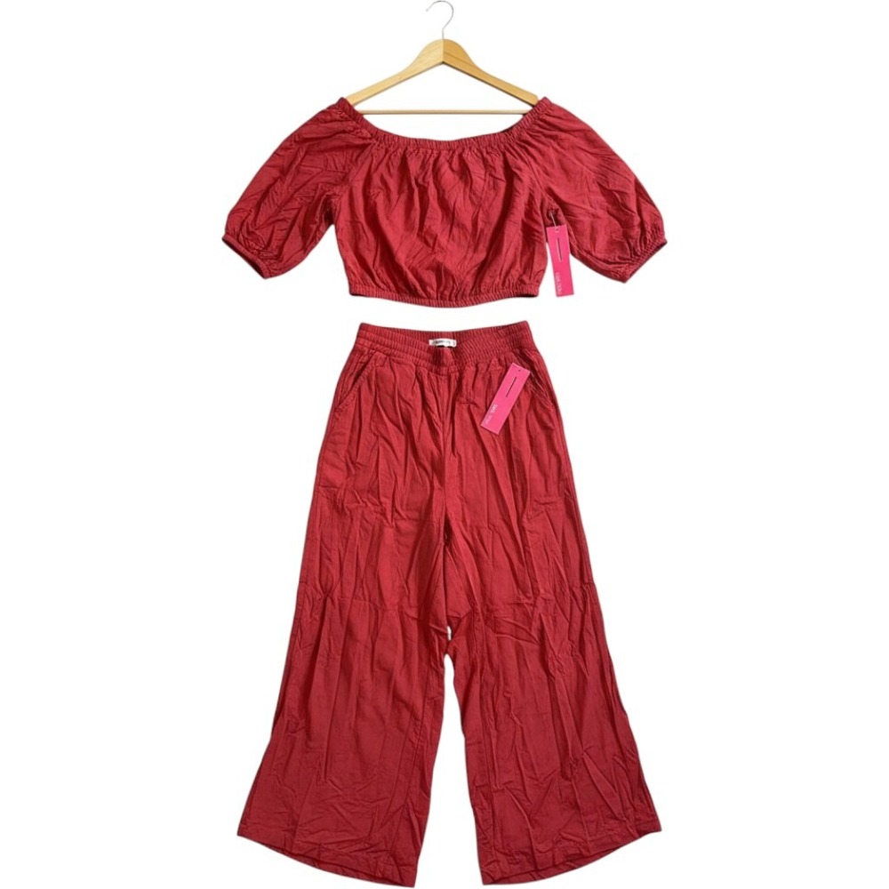 NWT ShoSho Coral 2 Piece Set Off Shoulder Crop Top Wide Leg Pants Smocked Large